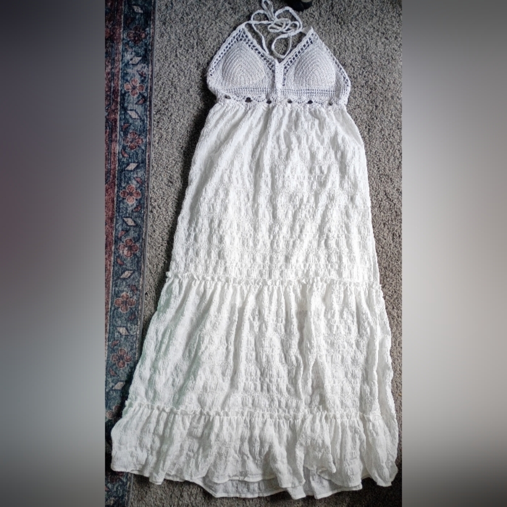 Omonsim Halter Maxi Dress